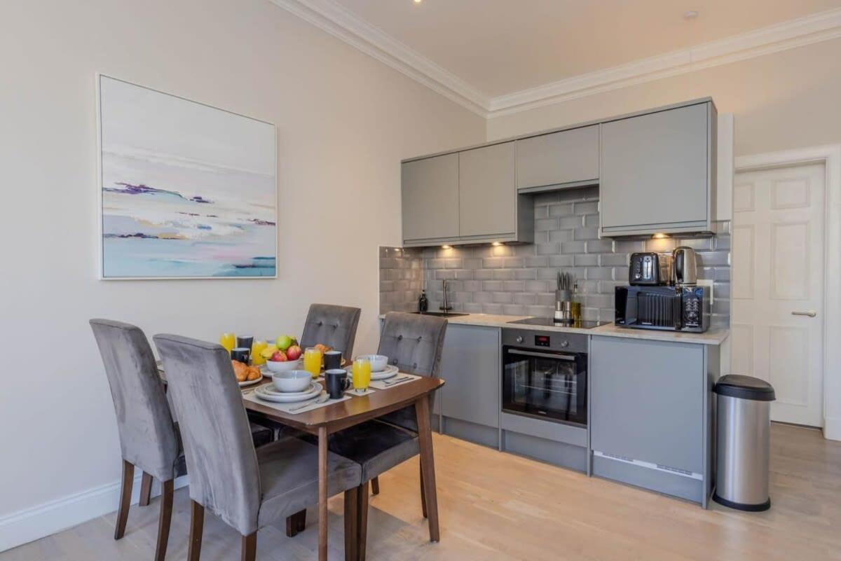 Dragon Suites - Edinburgh City Centre 2 Bed Apartment Exteriör bild